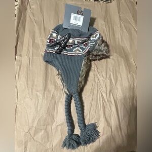 Peruvian Trappers Hat #2, Unisex, Fair Isle Pattern. Gray
New w/ tag